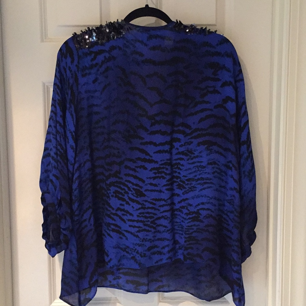 Blouse - Picture 2 of 6